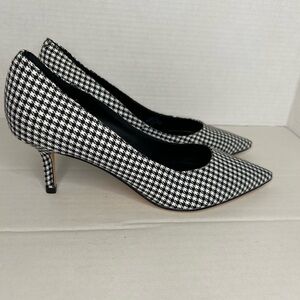 Marc Fisher Womens Size 7.5 M Alola Houndstooth Pump 2.5" heels Black & White.